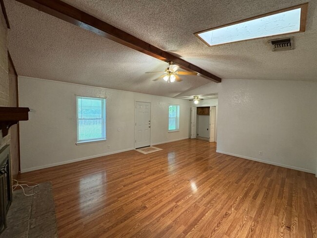 Photo - 3-Bedroom Apartment for Rent in Killeen