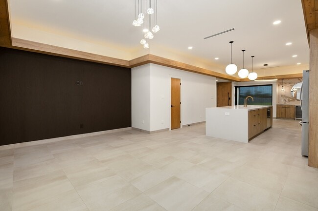 Photo - 706 B St Unit B