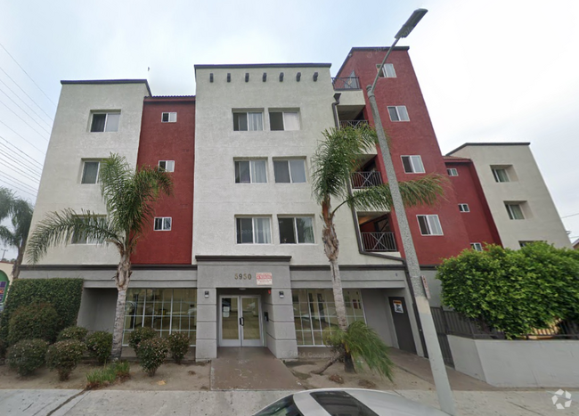 Building Photo - 5950 Main St Unit 304 Rental