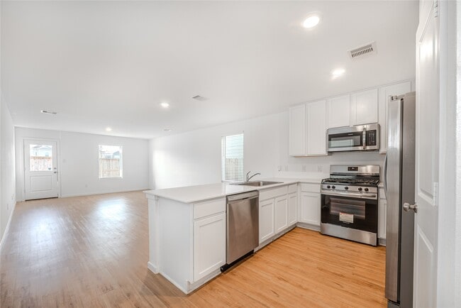 Photo - 21458 Carosella Dr