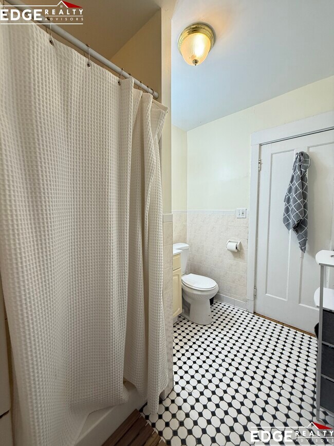 Photo - 318 Saint Paul St Unidad 3