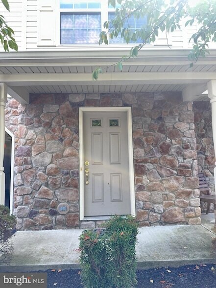 Photo - 184 Mapleton Dr Townhome