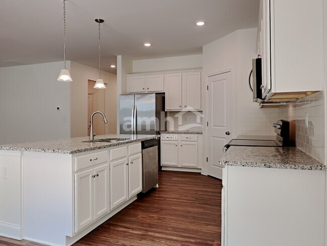 Photo - 5230 Wendover Wy