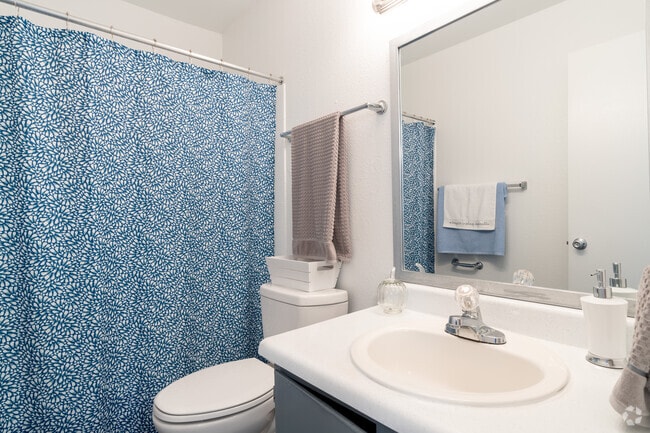 2BR, 1BA - 832SF