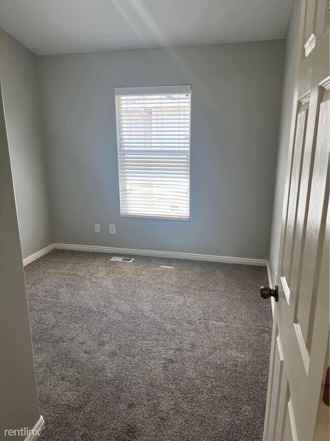 Photo - 3 br, 2.5 bath Townhome - 365 760 North