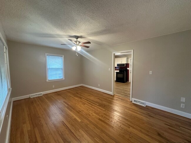 Photo - 1316 Kentucky St