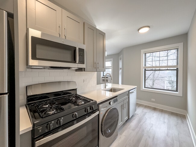 Building Photo - 385 Hazel Ave Unit J01W