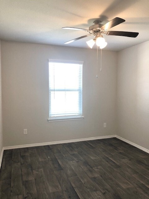 Building Photo - 14215 W Rim Ln