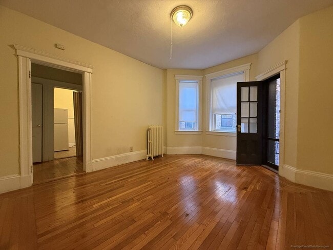 Building Photo - 15 Royce Rd Unit 1