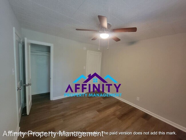 Photo - 3 br, 1 bath House - 3025 Drake St