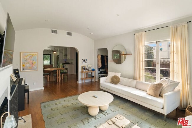 Photo - 1414 S Curson Ave
