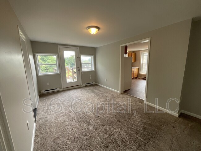 Photo - 38 N Franklin St