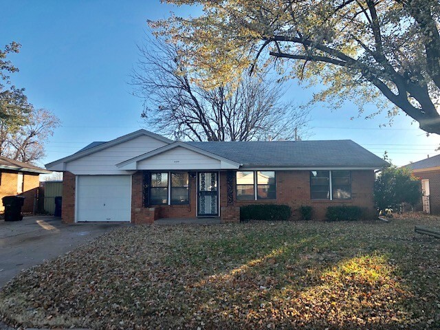 3 Bed/1 Bath Mid-Century Ranch minutes fro... - 3 Bed/1 Bath Mid-Century Ranch minutes fro... House