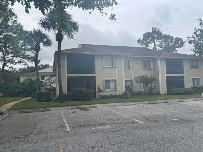 Building Photo - 6508 Chasewood Dr Unit H