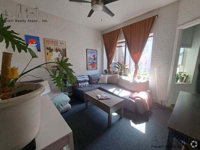 Building Photo - 70 N Margin St Unit 3 Rental