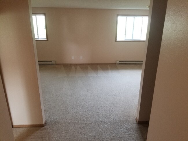 Photo - 1829 13th St E