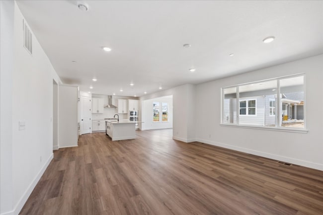 Photo - 1131 Joseph Pl