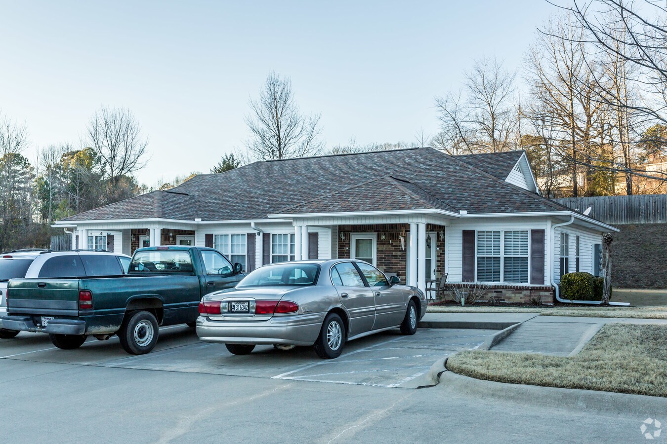 Photo - Bristol Place Apartments