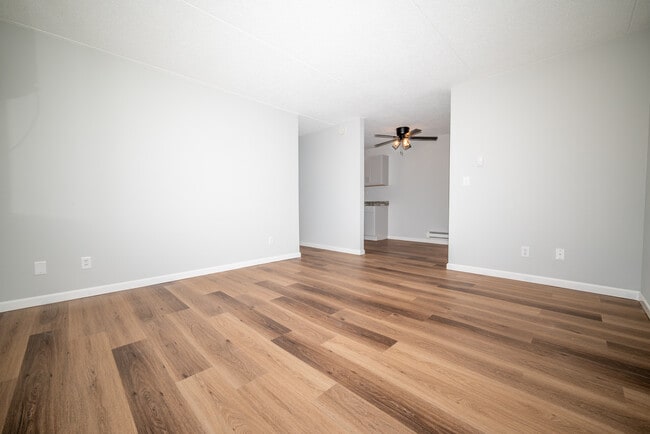 Photo - Riverview Tower Apartments