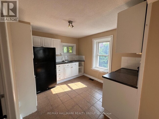 Photo - 1308 Shillington Ave Unit 3