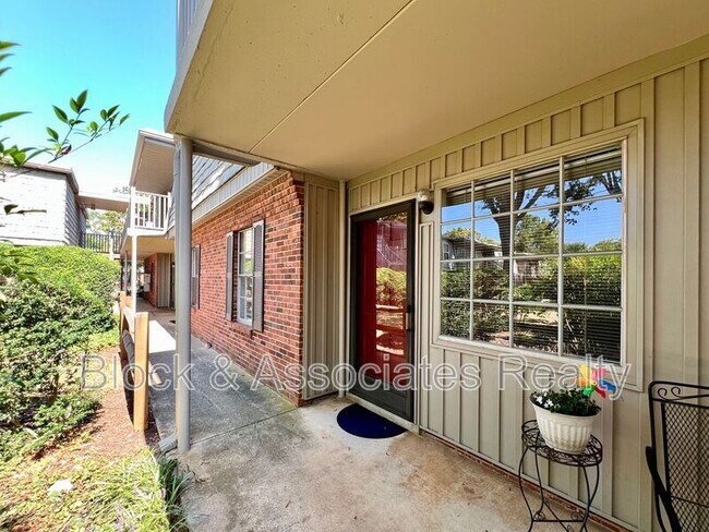 Photo - 3816 Country Club Rd