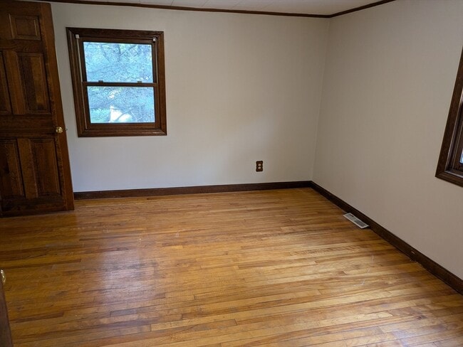 Photo - 15 N Main St Unit 3
