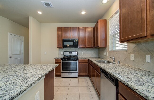 Photo - 24931 Puccini Pl