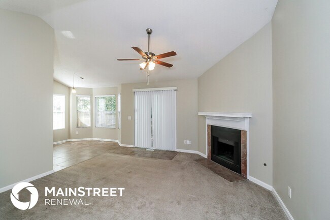 Photo - 1826 Killarney Dr SW