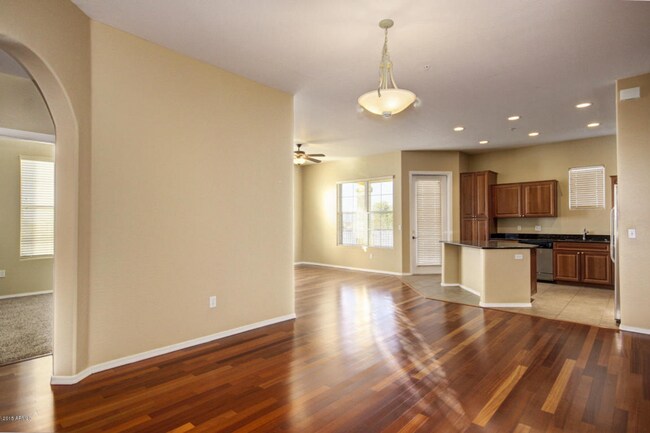 3 bed 2 bath Condo - 3 bed 2 bath Condo
