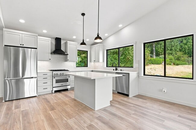 Photo - 17697 Angeline Ave NE
