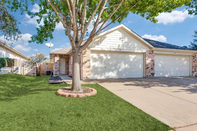 Building Photo - Beautifully Updated Duplex in Crowley! MOVE-IN SPECIAL!!!