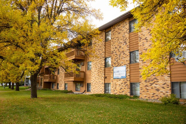 Autumn Chase - Autumn Chase Apartments