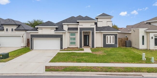 Building Photo - 9388 N Queen Palm