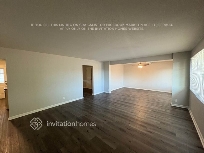 Photo - 2210 W Greenbriar Dr