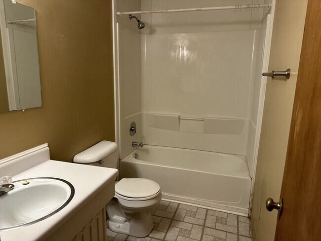 Photo - 1688 Tabortown St