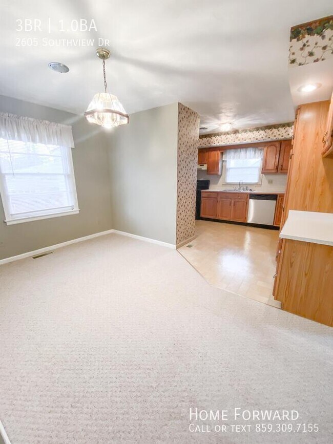 Photo - 2605 Southview Dr