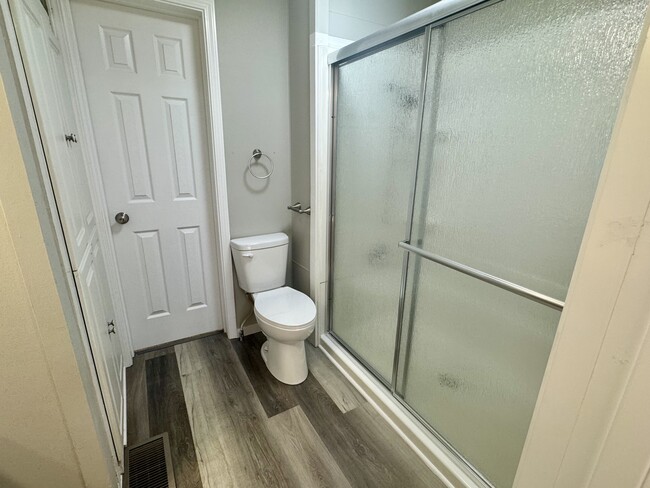 Photo - 913 N Morrison St