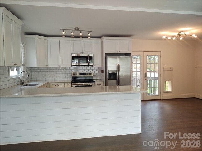 Photo - 5121 Kistler Ave