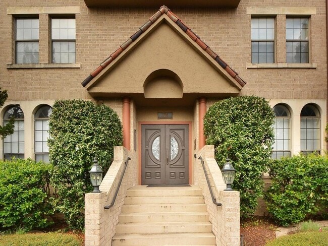 Photo - 1704 West Ave Condo Unit 302
