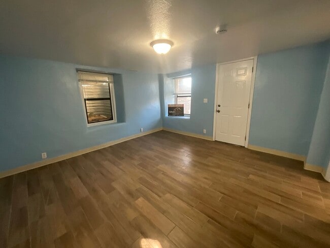 Photo - 295 E Unit 295 B