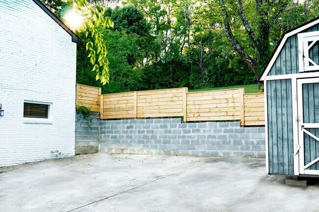 Photo - 330 Elysian Fields Rd