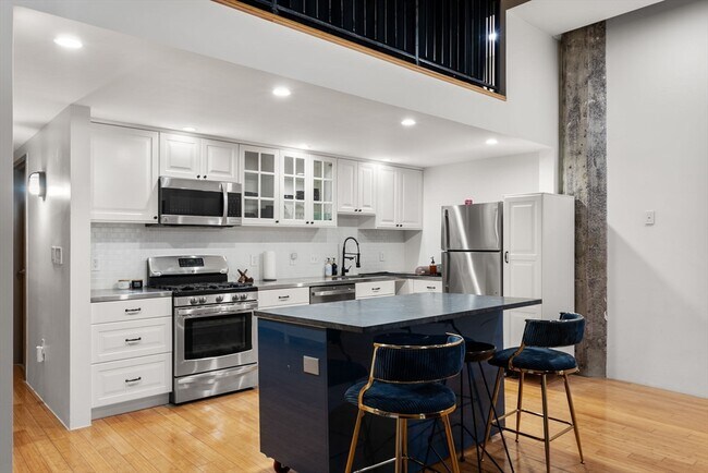 Photo - 156 Porter St Unidad 309