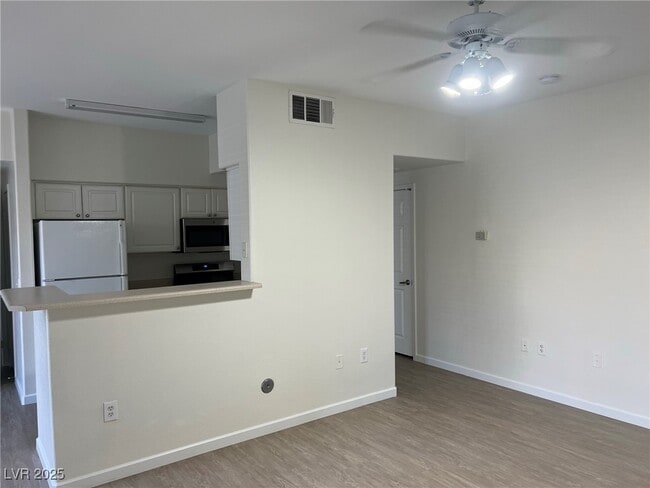 Building Photo - 9000 S Las Vegas Blvd Unit 1264