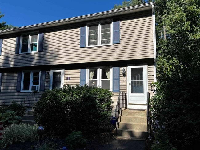 Building Photo - 25 Hampton Rd Unit B1