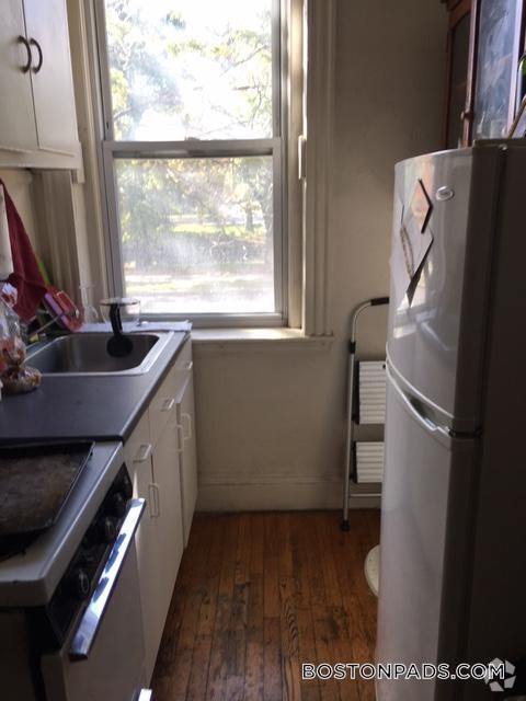 Building Photo - 211 Park Dr Rental