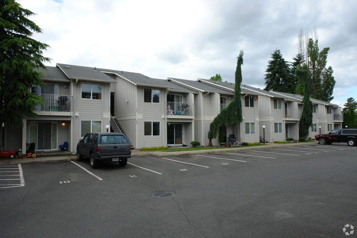 Photo - 180-202 Sandy Dr N Apartments