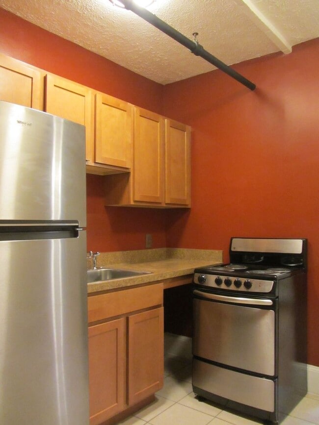 Building Photo - 32 Alfred St Unit 7