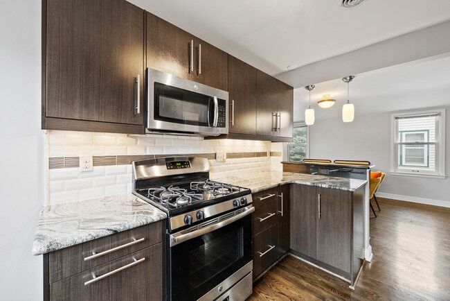 Photo - 3806 S Brust Ave Unit Bay View 3B Close To Lake