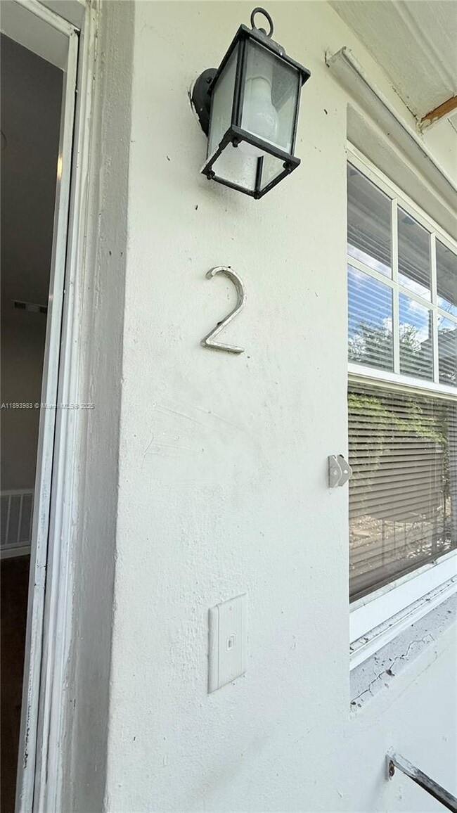 Photo - 337 NE 57th St Unit 2