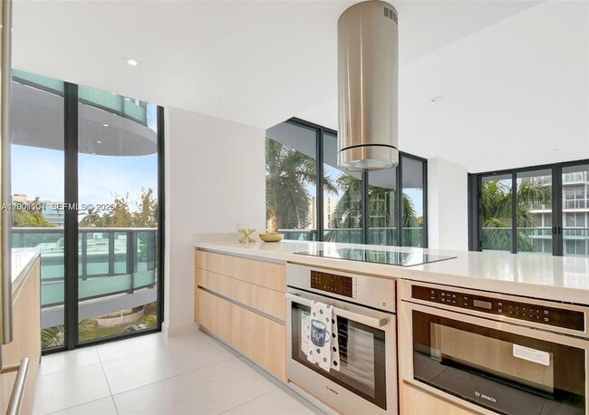 Photo - 9901 W Bay Harbor Dr Unit 401